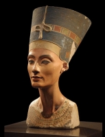Nefertiti Bust, in Wikipedia